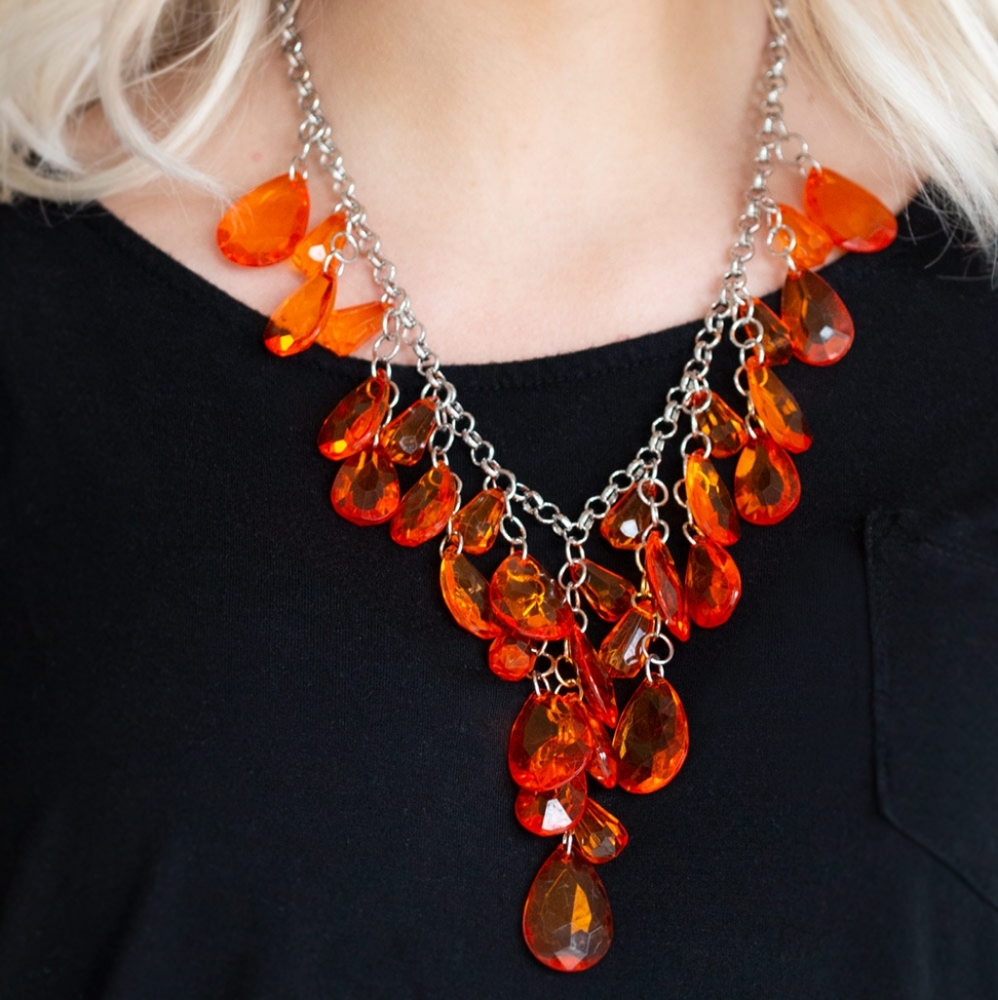 Necklace and earring set